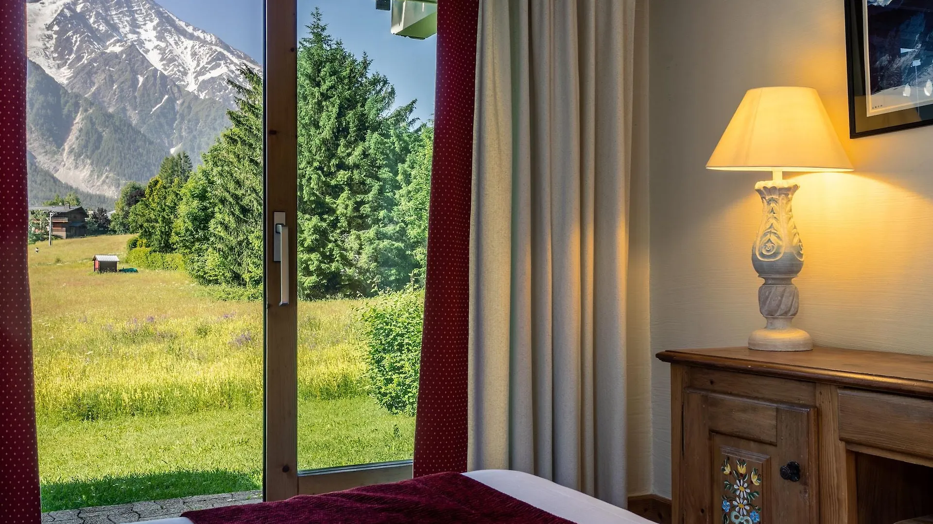 Les Balcons Du Savoy Aparthotel Chamonix